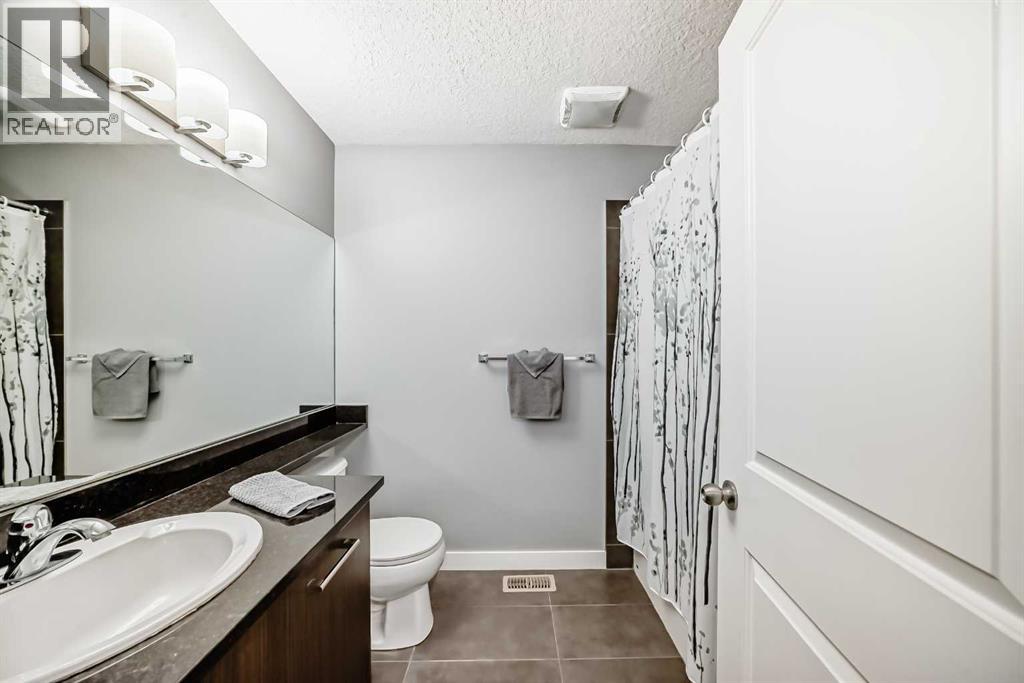 Photo 25 of 127 2802 Kings Heights Gate Se, Airdrie AB