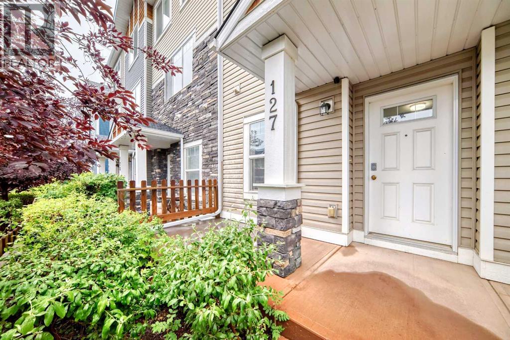 Photo 3 of 127 2802 Kings Heights Gate Se, Airdrie AB