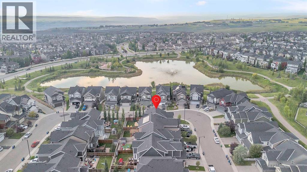 100 Sundown Grove, Cochrane