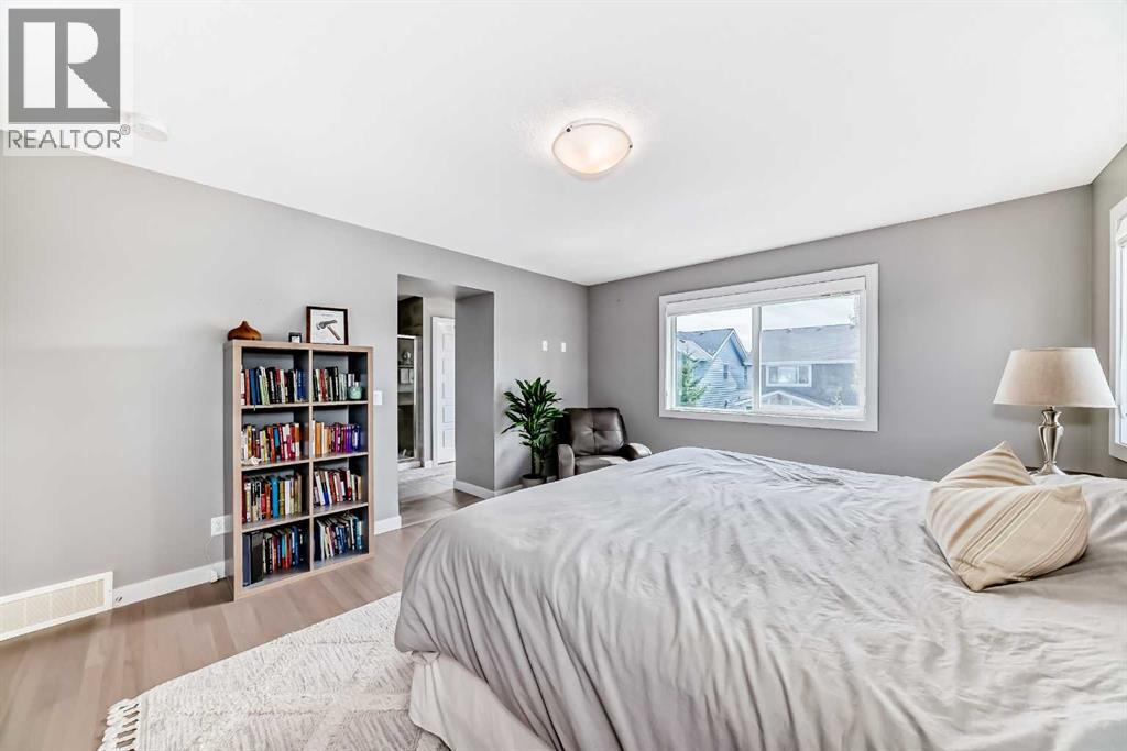100 Sundown Grove, Cochrane