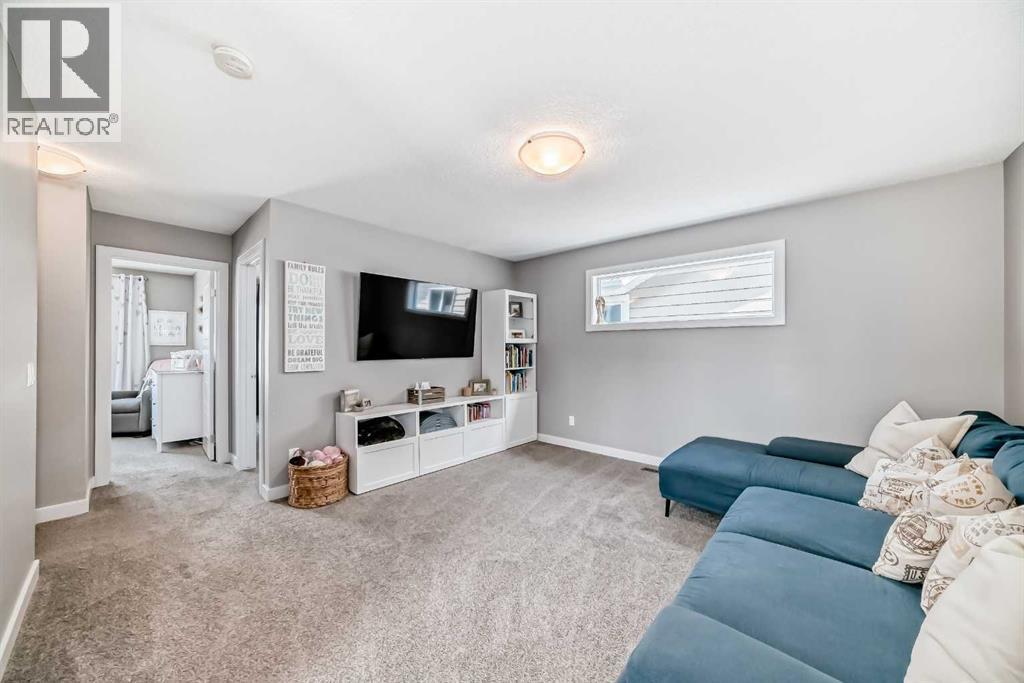 100 Sundown Grove, Cochrane