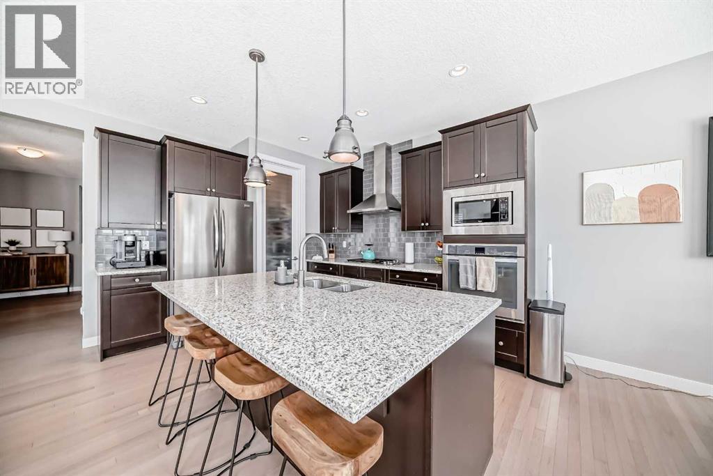 100 Sundown Grove, Cochrane