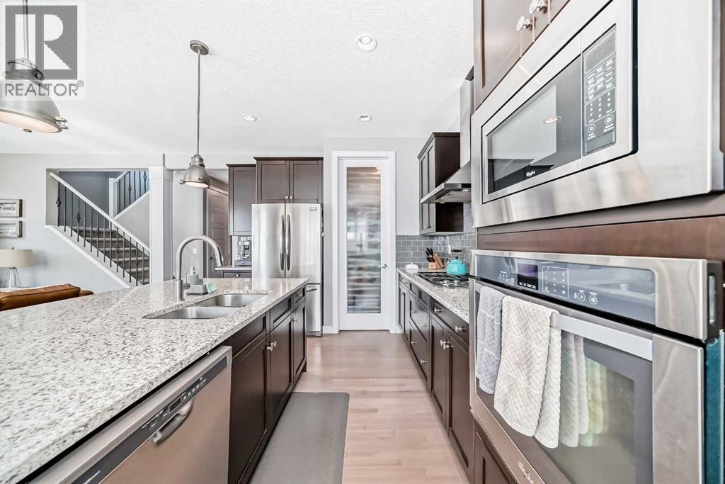 100 Sundown Grove, Cochrane