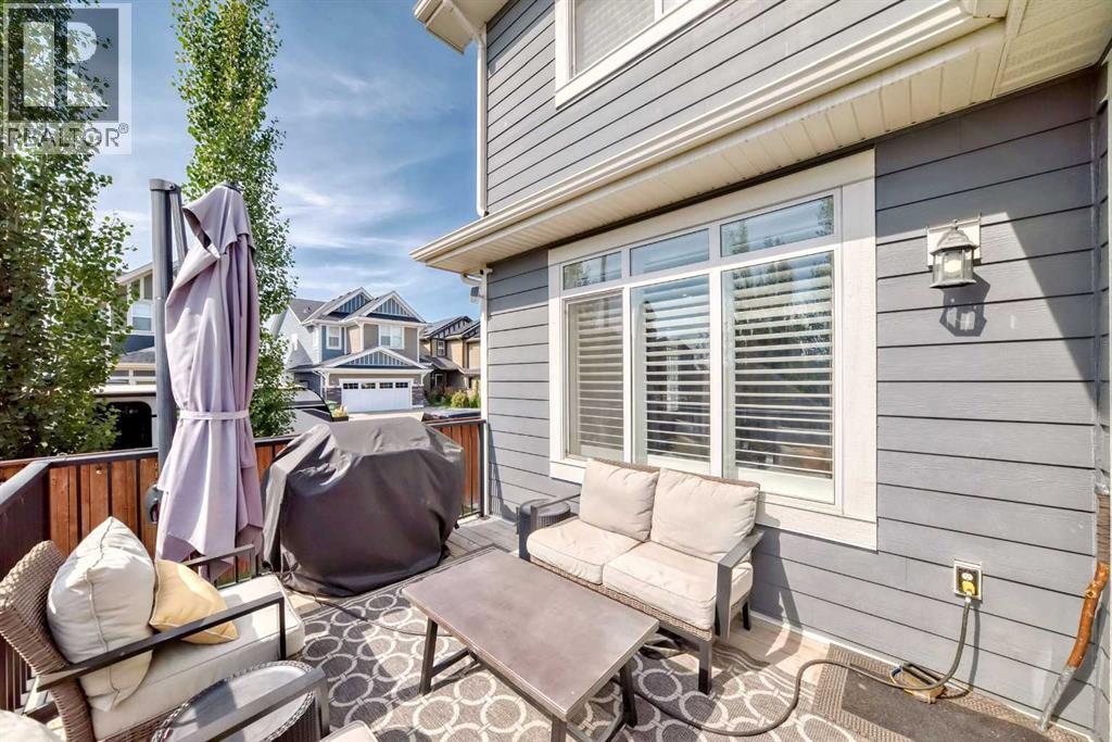100 Sundown Grove, Cochrane