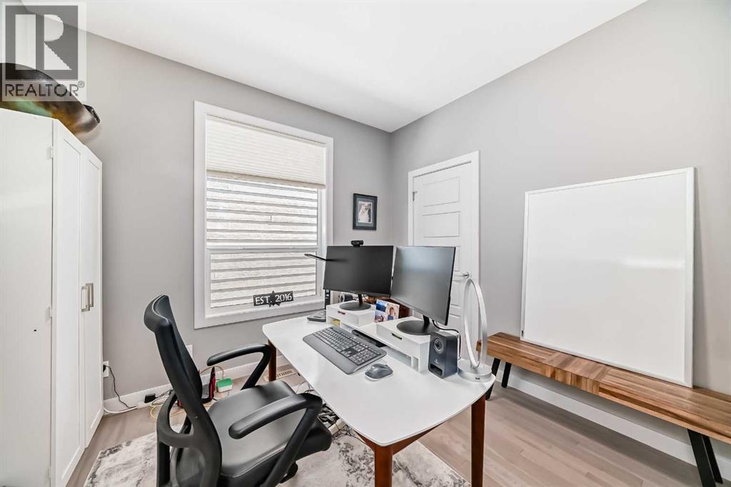 100 Sundown Grove, Cochrane