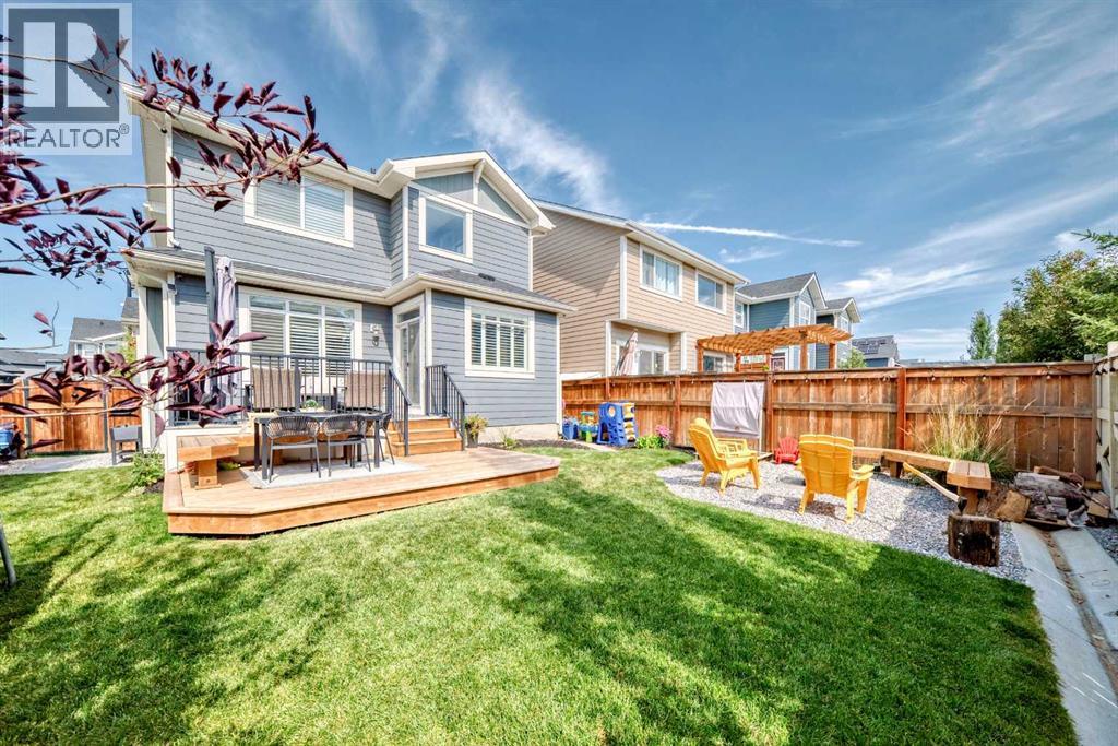100 Sundown Grove, Cochrane