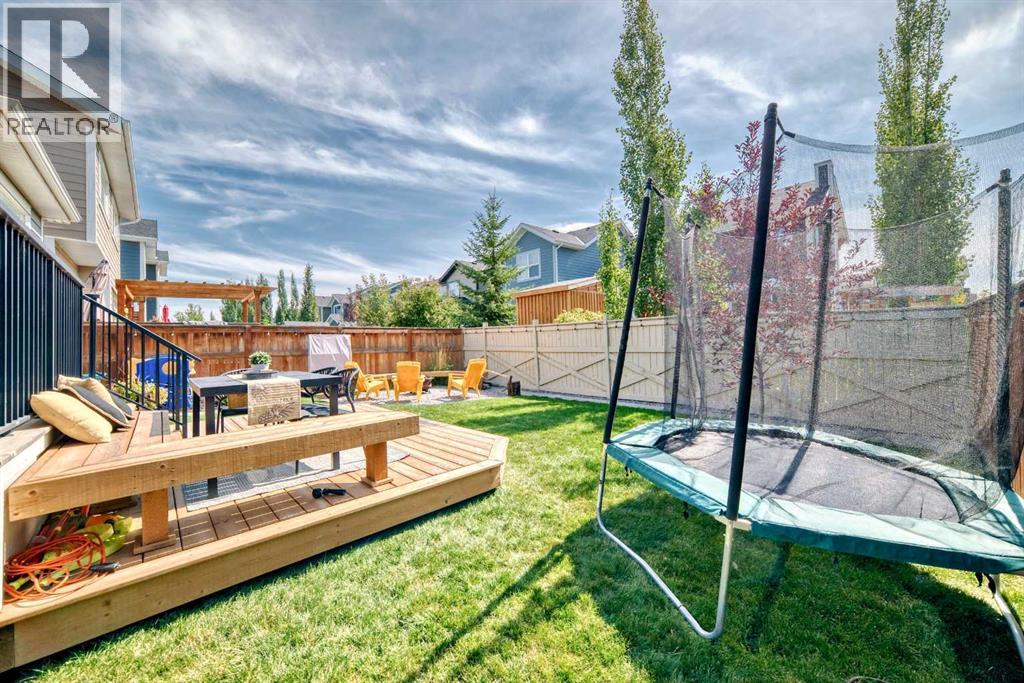 100 Sundown Grove, Cochrane
