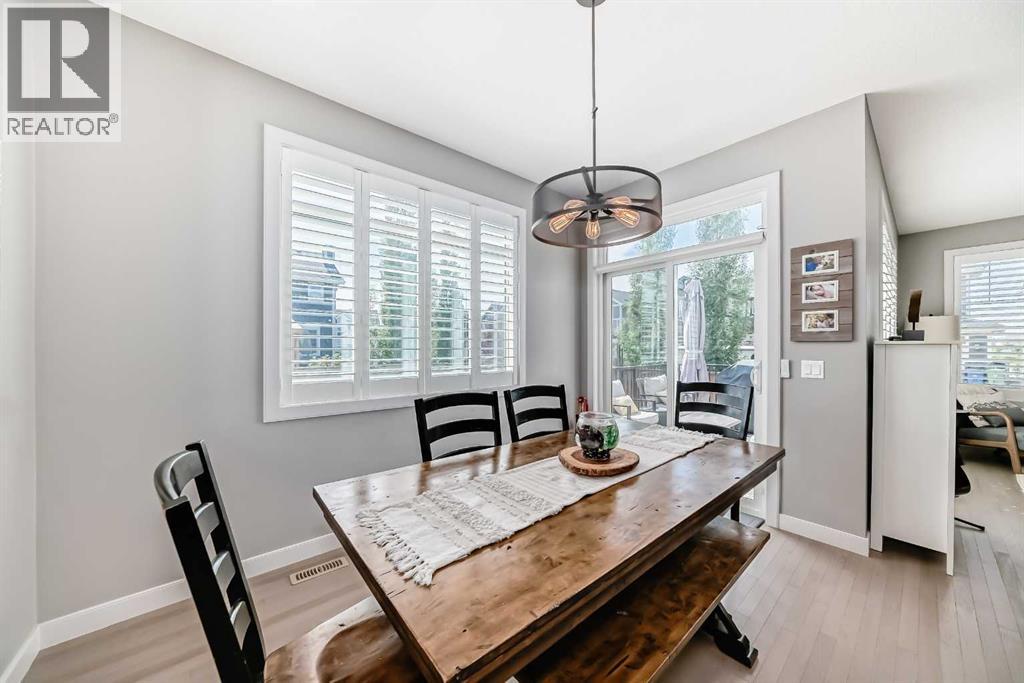 100 Sundown Grove, Cochrane