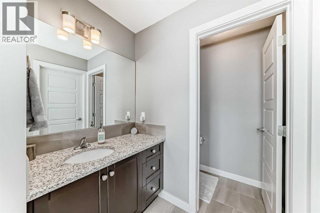 100 Sundown Grove, Cochrane