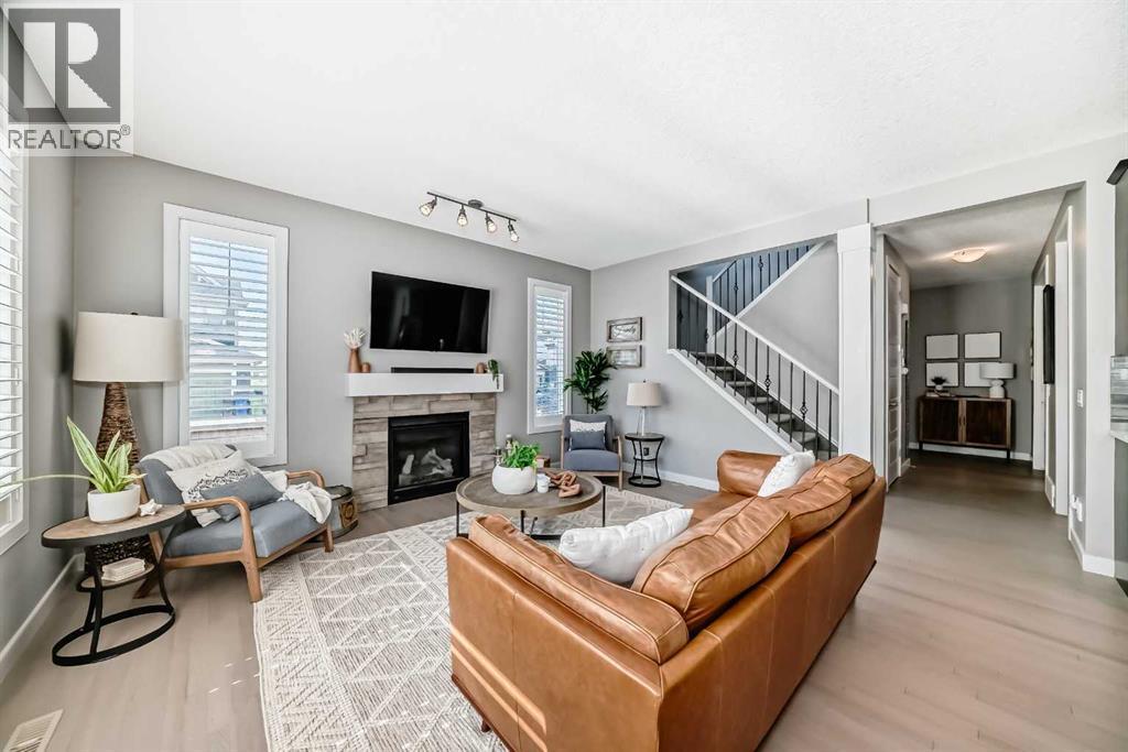 100 Sundown Grove, Cochrane