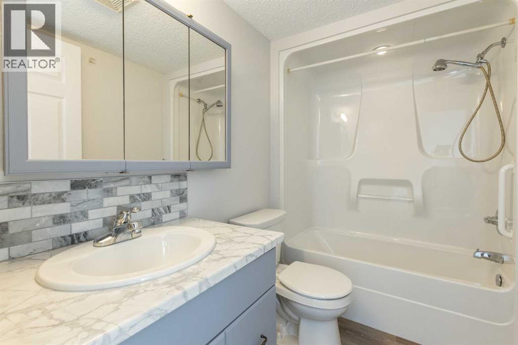 4500 45 Avenue, Innisfail