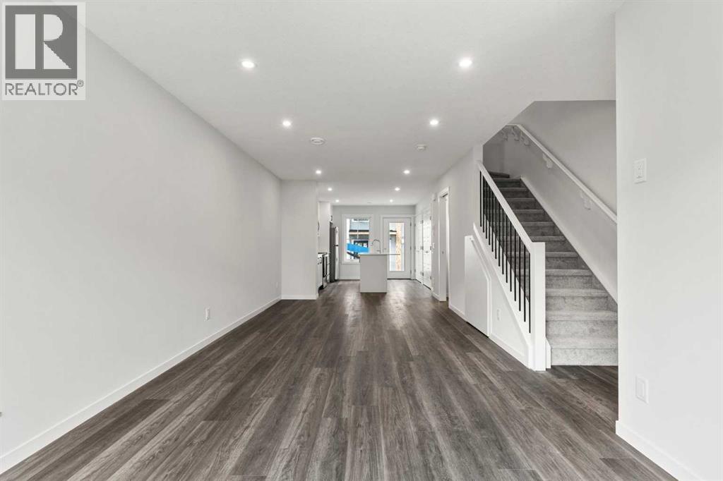 Photo 10 of 114 40 Livingston Parade Ne, Calgary AB