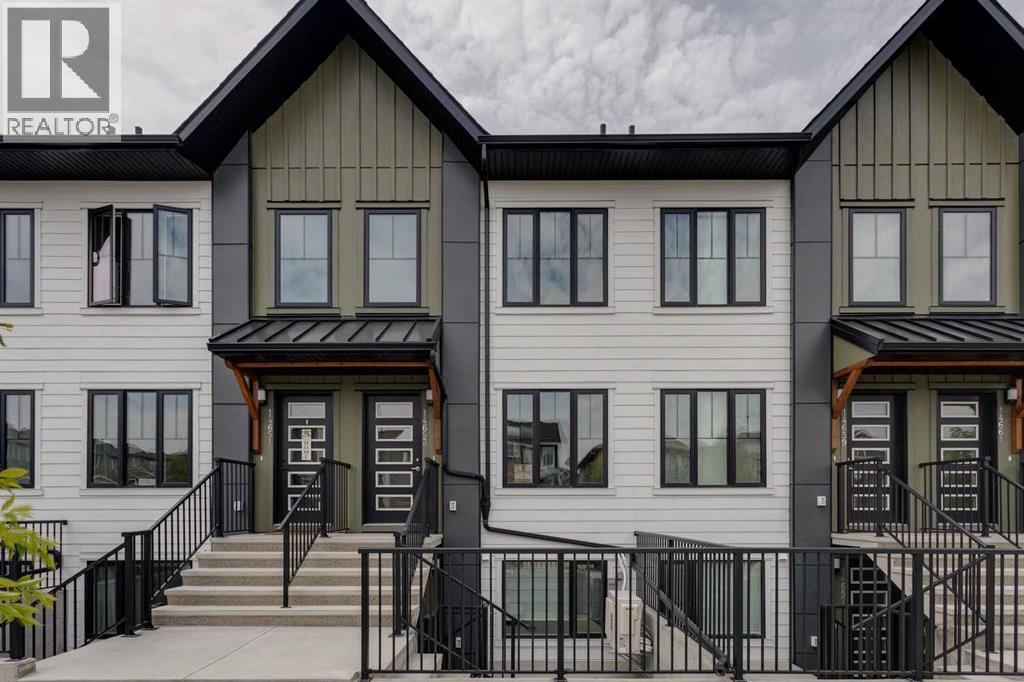 Photo 1 of 114 40 Livingston Parade Ne, Calgary AB