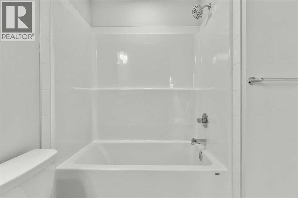Photo 31 of 114 40 Livingston Parade Ne, Calgary AB