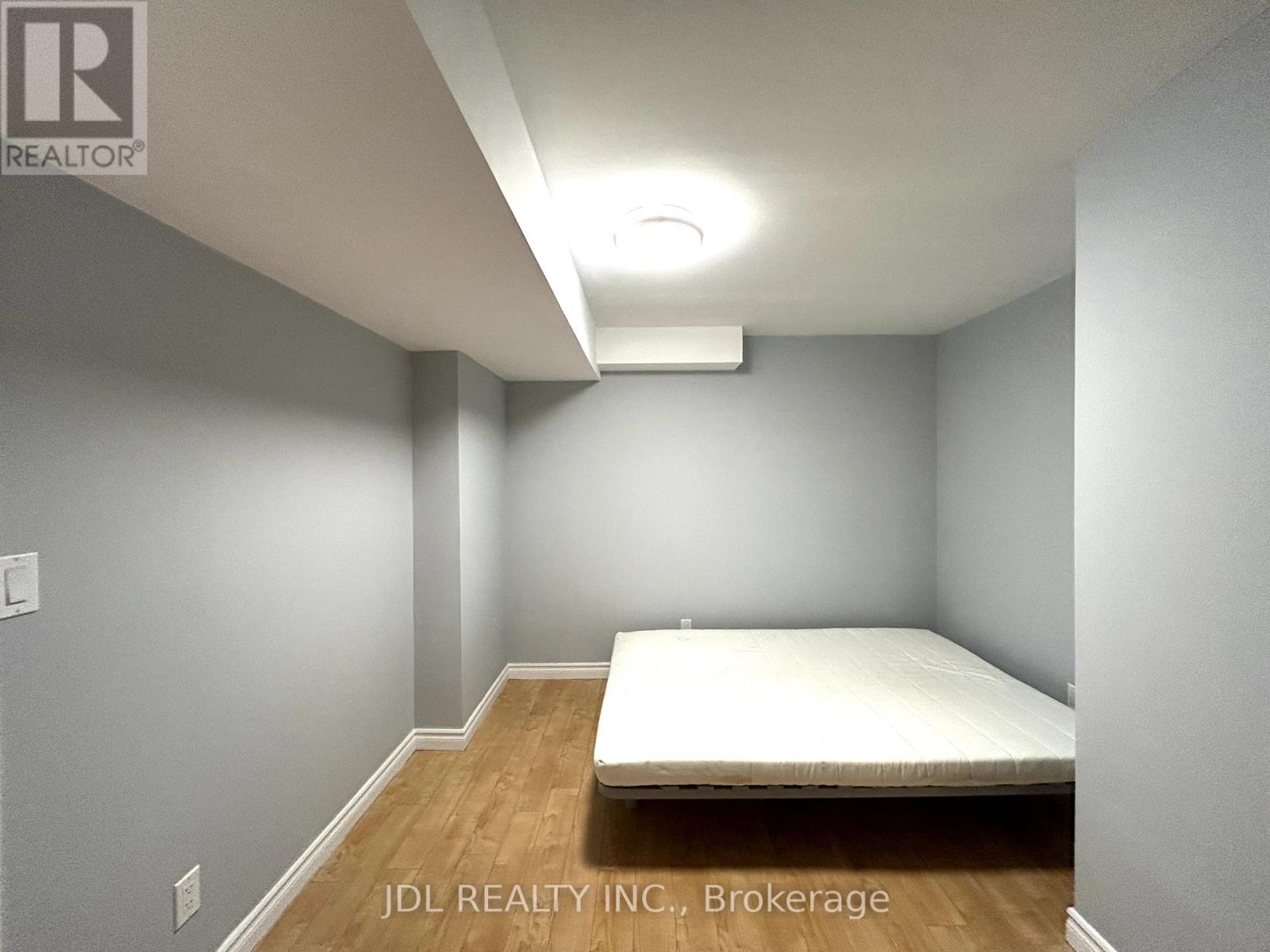 Photo 9 of Bsmt 80 Caproni Drive, Vaughan ON