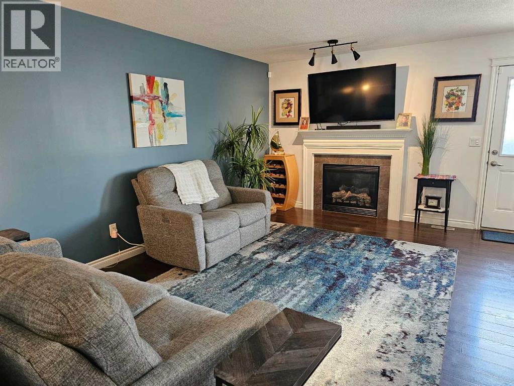 Photo 14 of 7417 112 Street, Grande Prairie AB