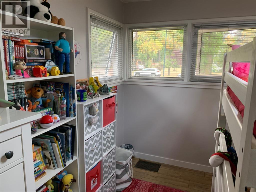 Photo 6 of 1413 10 Avenue S, Lethbridge AB