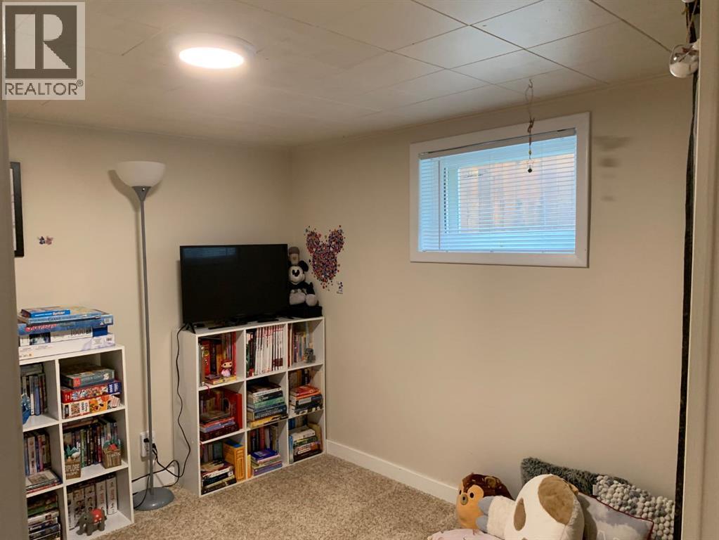 Photo 19 of 1413 10 Avenue S, Lethbridge AB