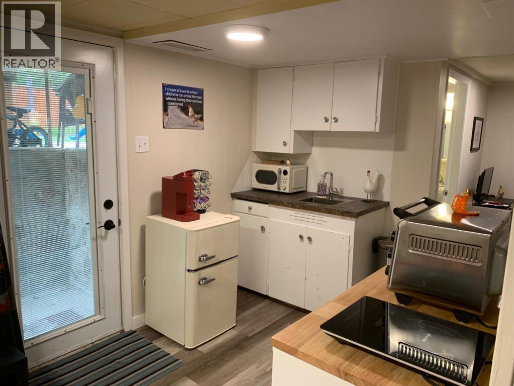 Photo 14 of 1413 10 Avenue S, Lethbridge AB