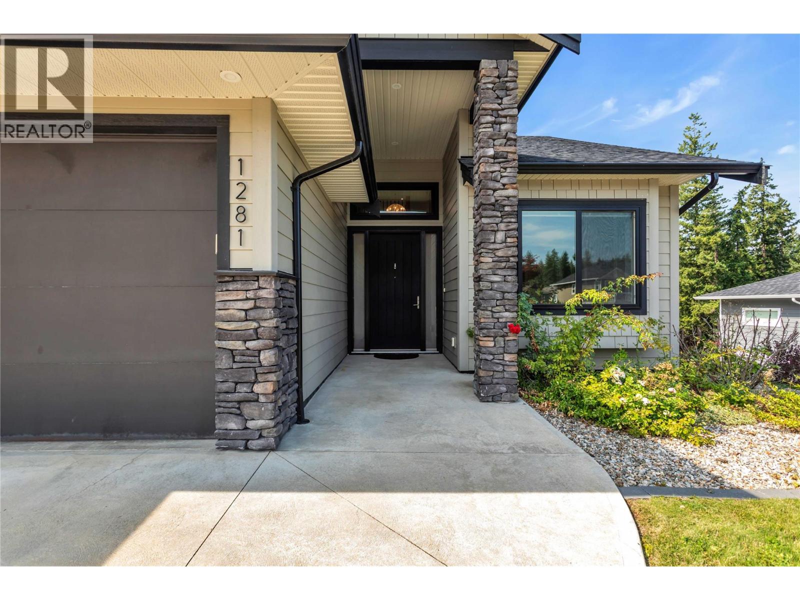  1281 23 Street Southeast, Salmon Arm