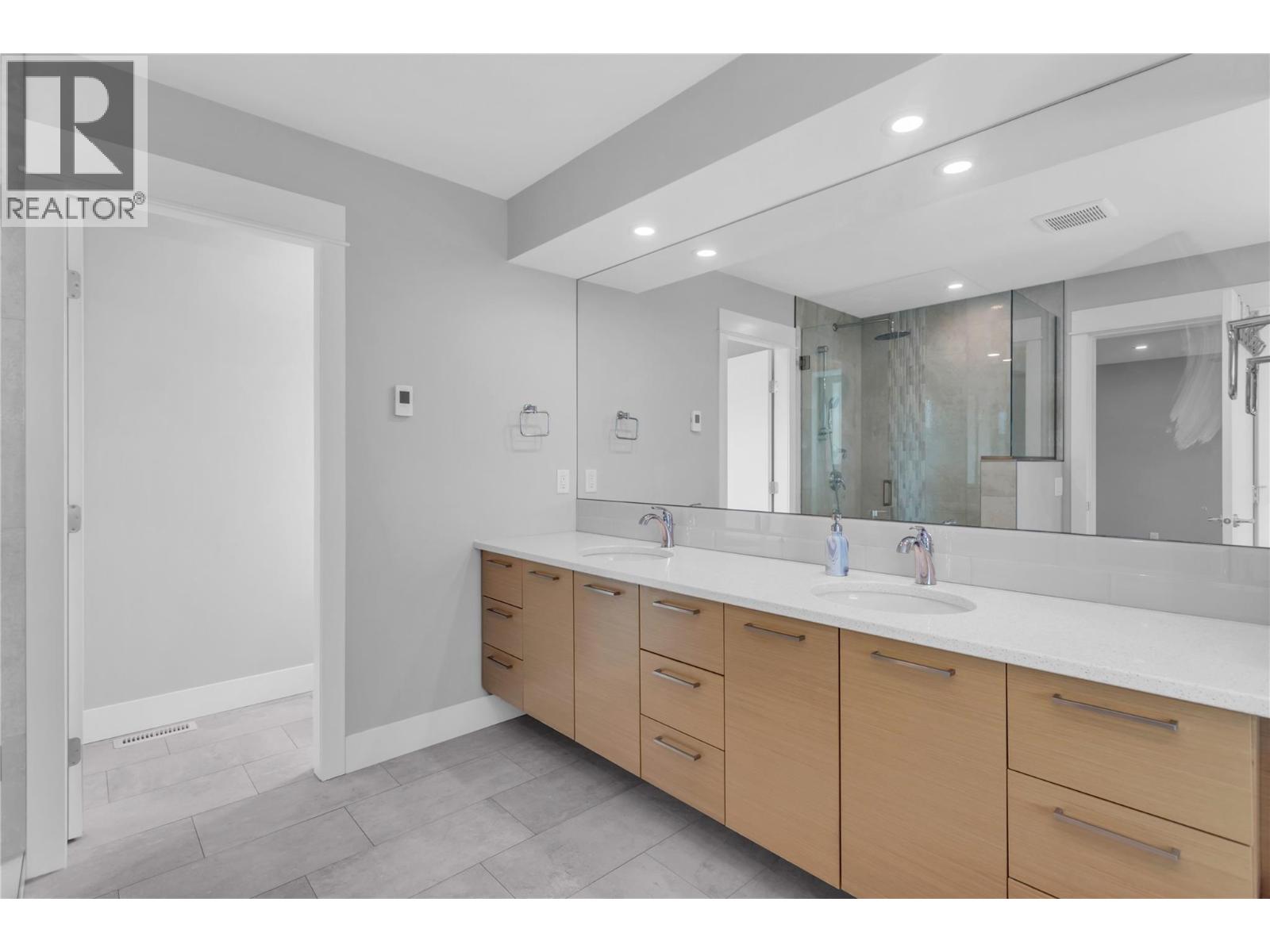  1281 23 Street Southeast, Salmon Arm