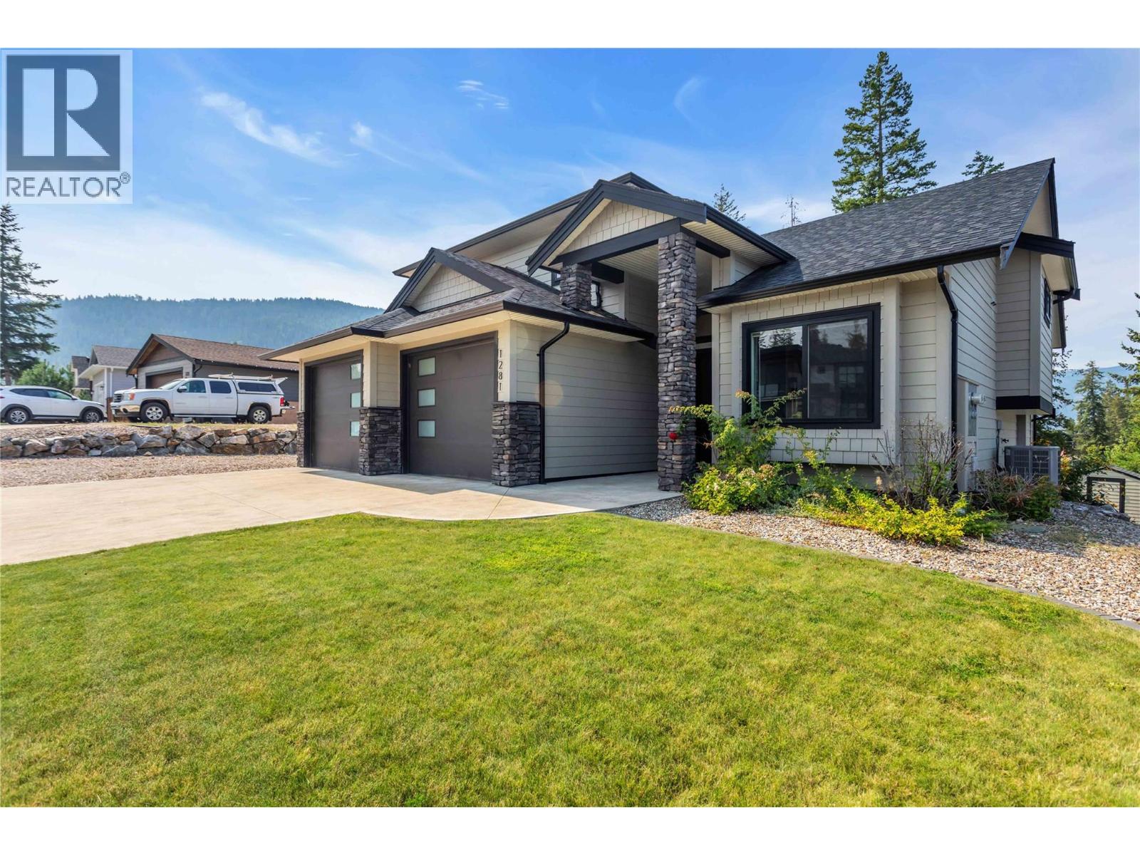  1281 23 Street Southeast, Salmon Arm