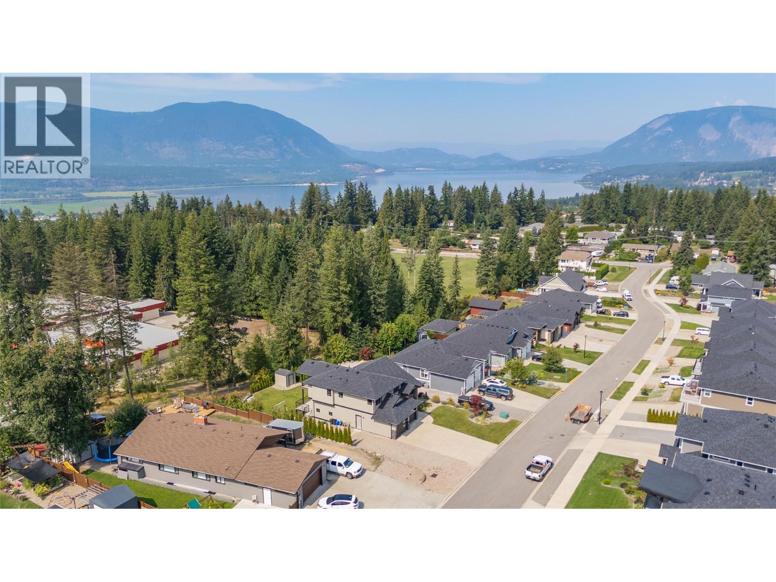 1281 23 Street Southeast, Salmon Arm