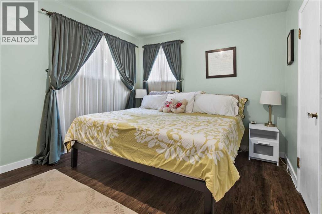 Single Family House Bungalow for Sale in   Street NW Parkdale Calgary 