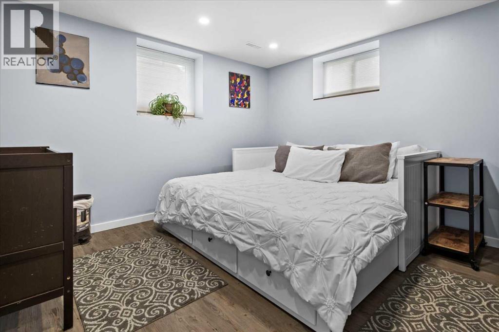 Single Family House Bungalow for Sale in   Street NW Parkdale Calgary 