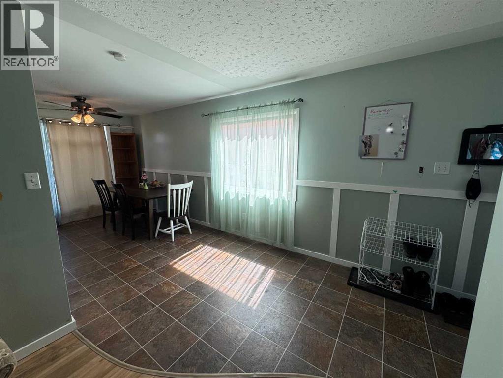 Photo 6 of 923 8 Street N, Lethbridge AB