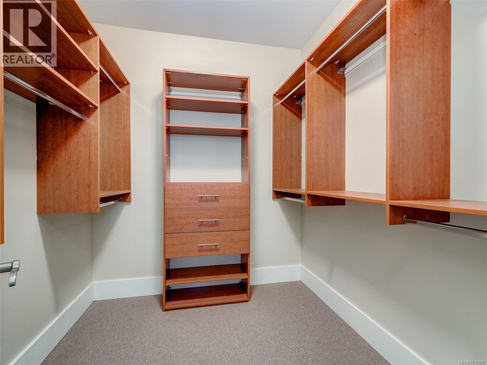 1266 Oceanwood Lane, Saanich