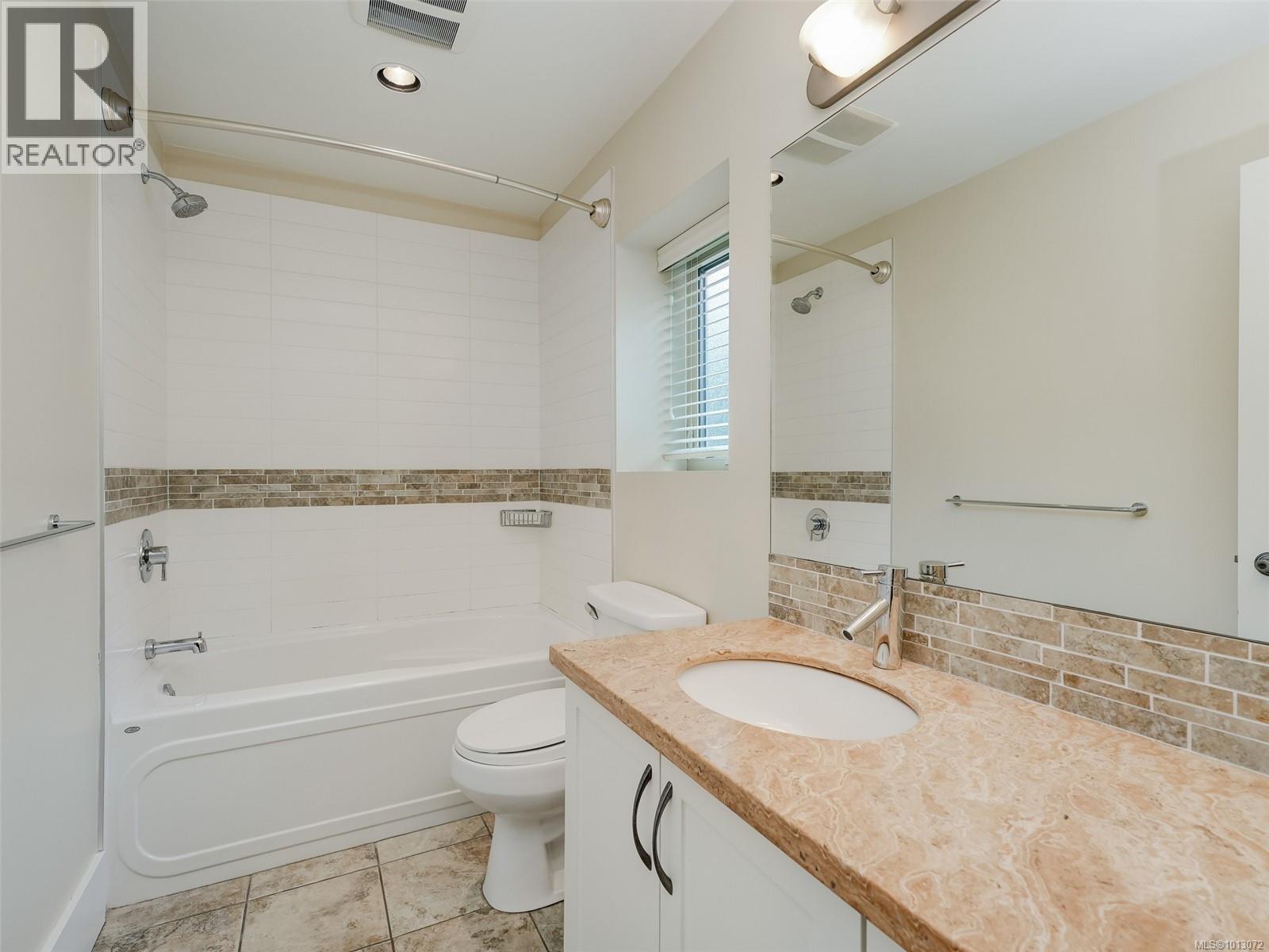 1266 Oceanwood Lane, Saanich