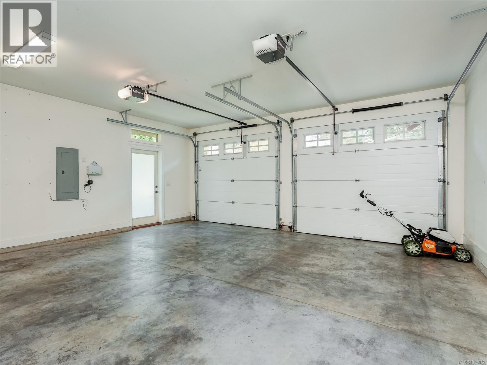 1266 Oceanwood Lane, Saanich