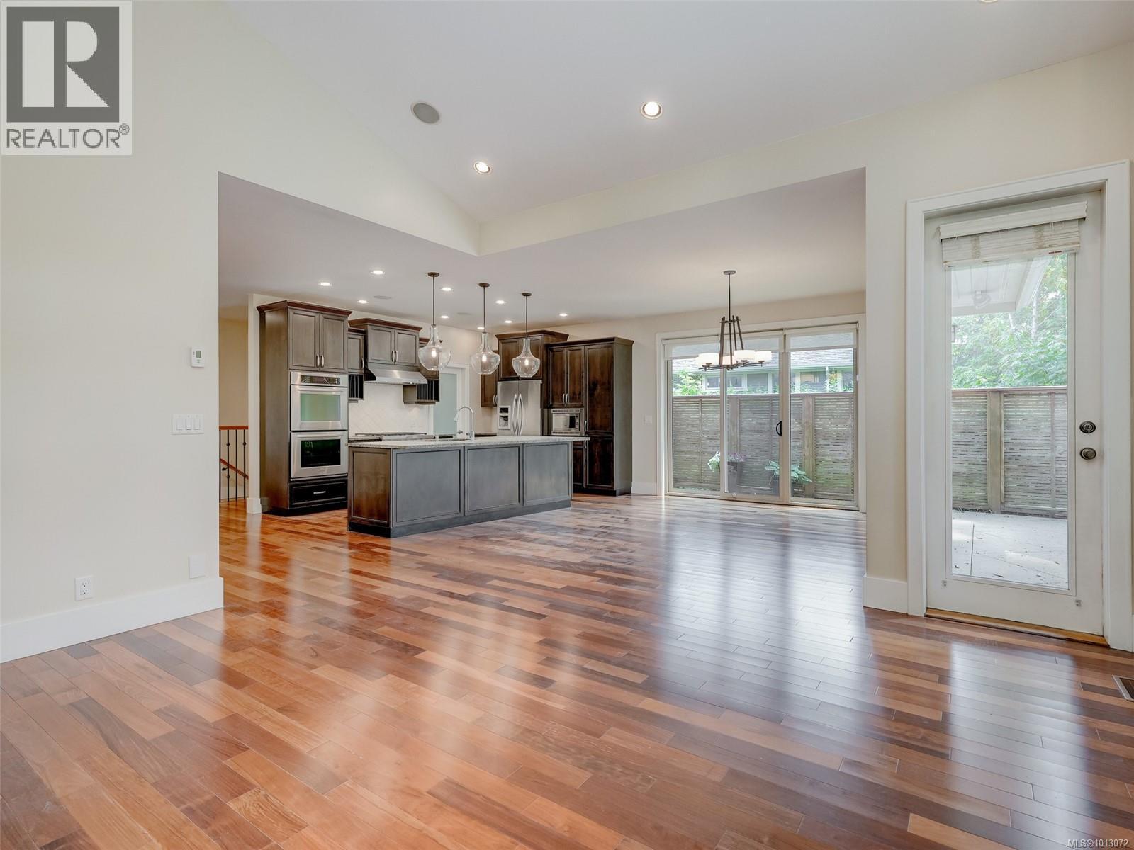1266 Oceanwood Lane, Saanich