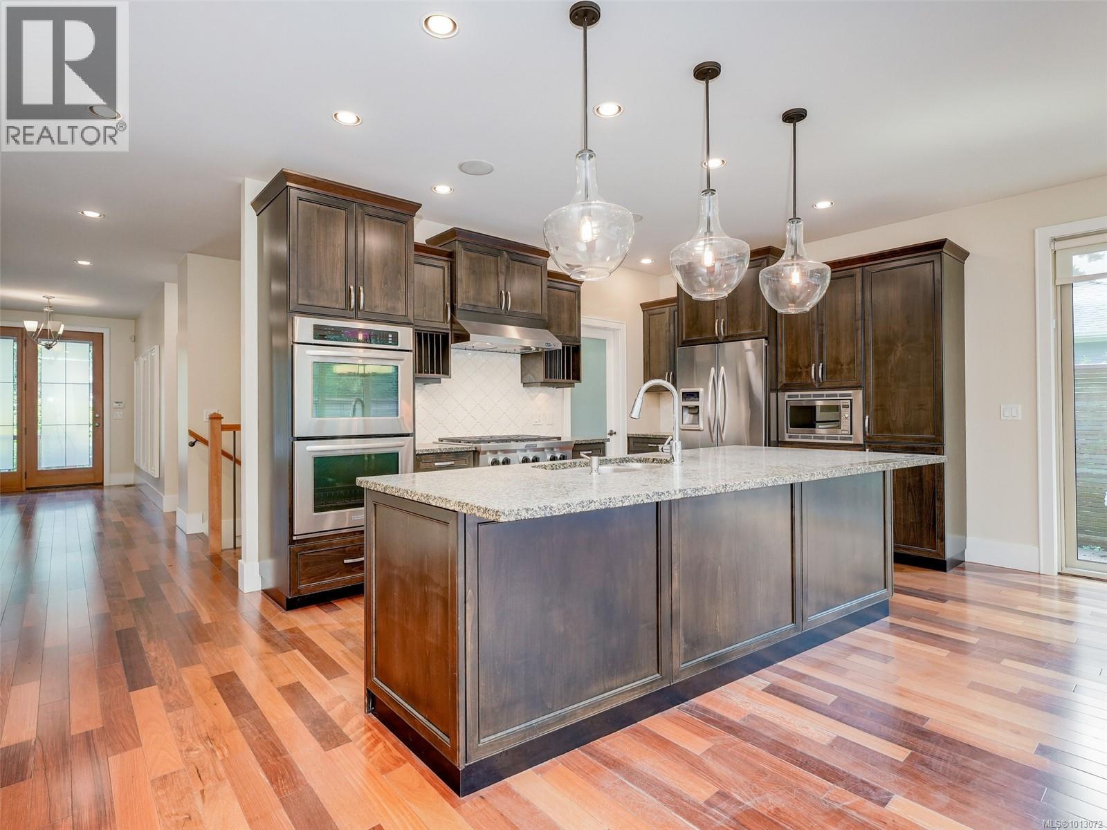 1266 Oceanwood Lane, Saanich