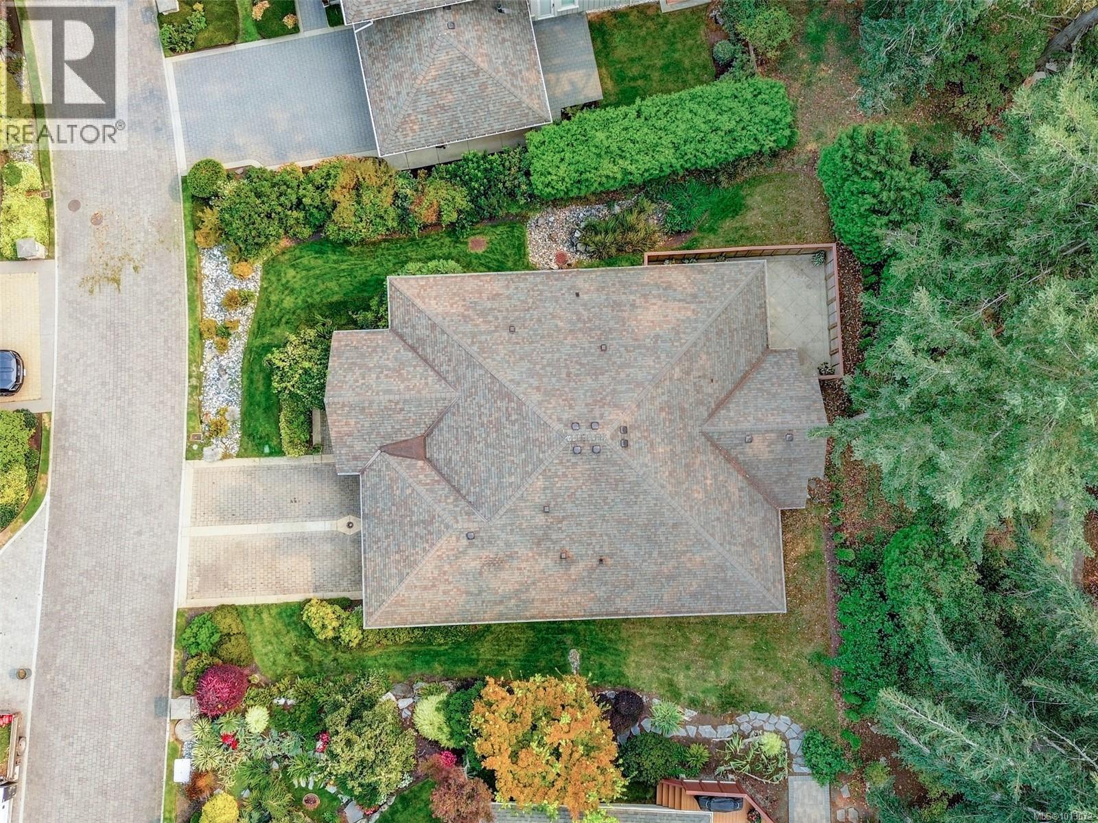 1266 Oceanwood Lane, Saanich