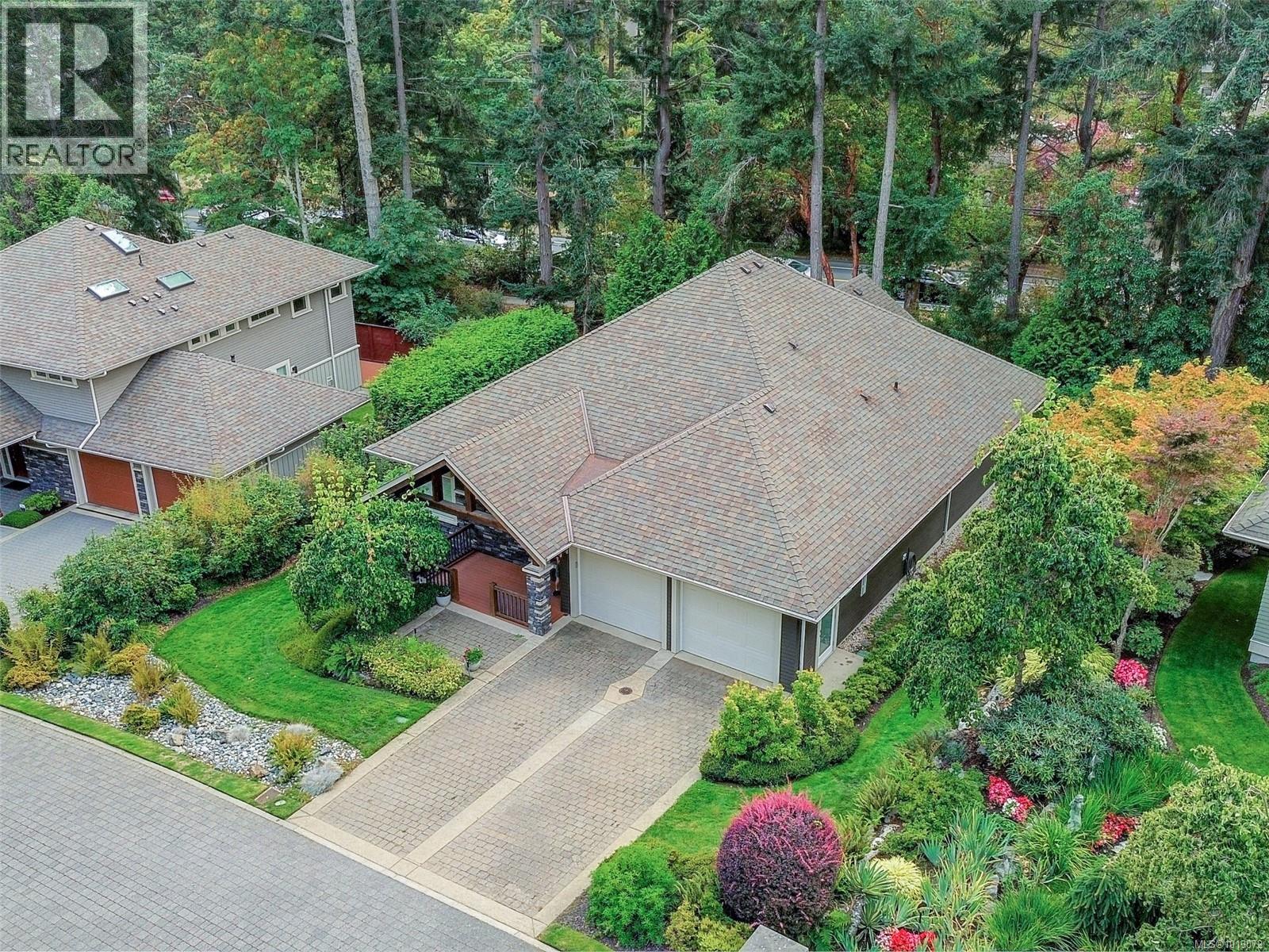 1266 Oceanwood Lane, Saanich