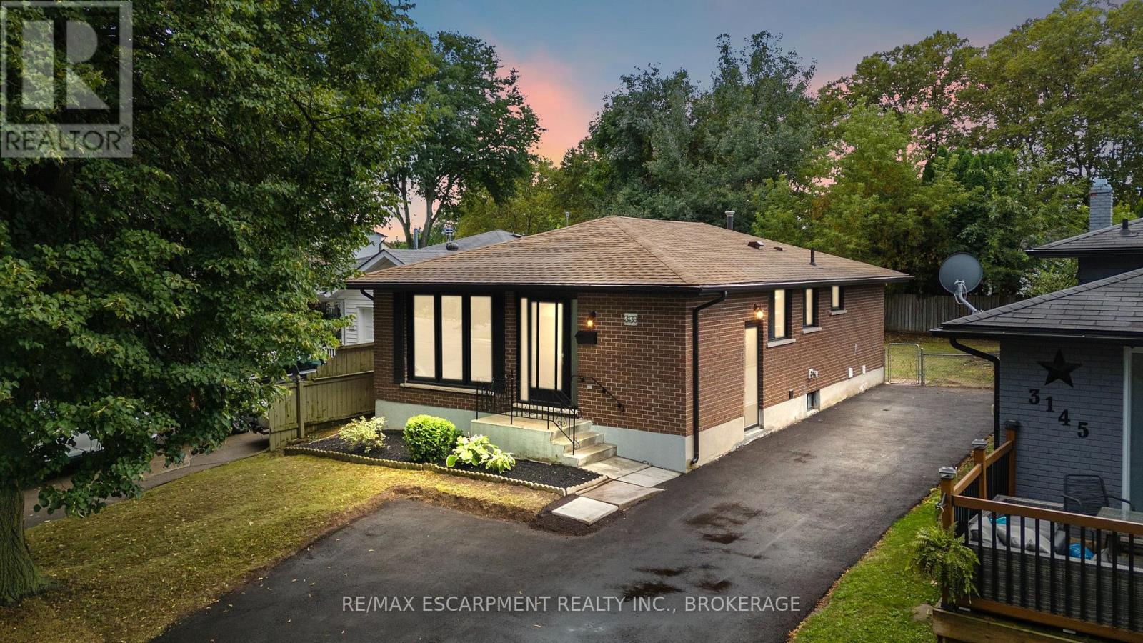 Photo 1 of 3139 Secord Place, Niagara Falls ON