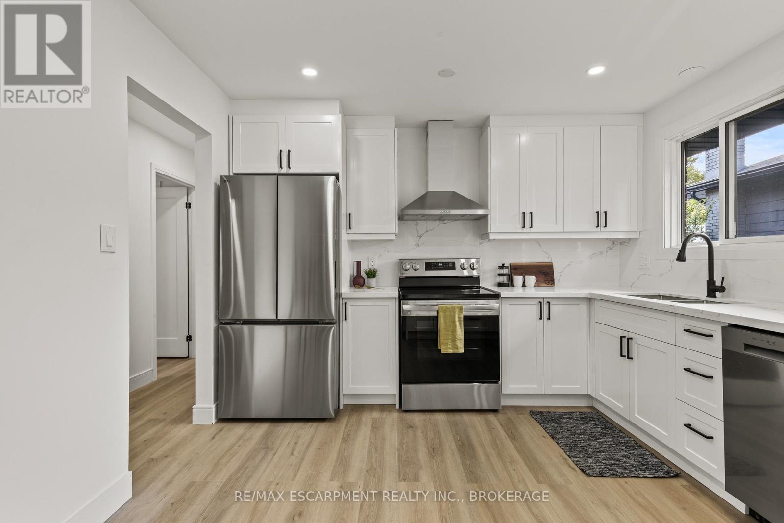 Photo 18 of 3139 Secord Place, Niagara Falls ON