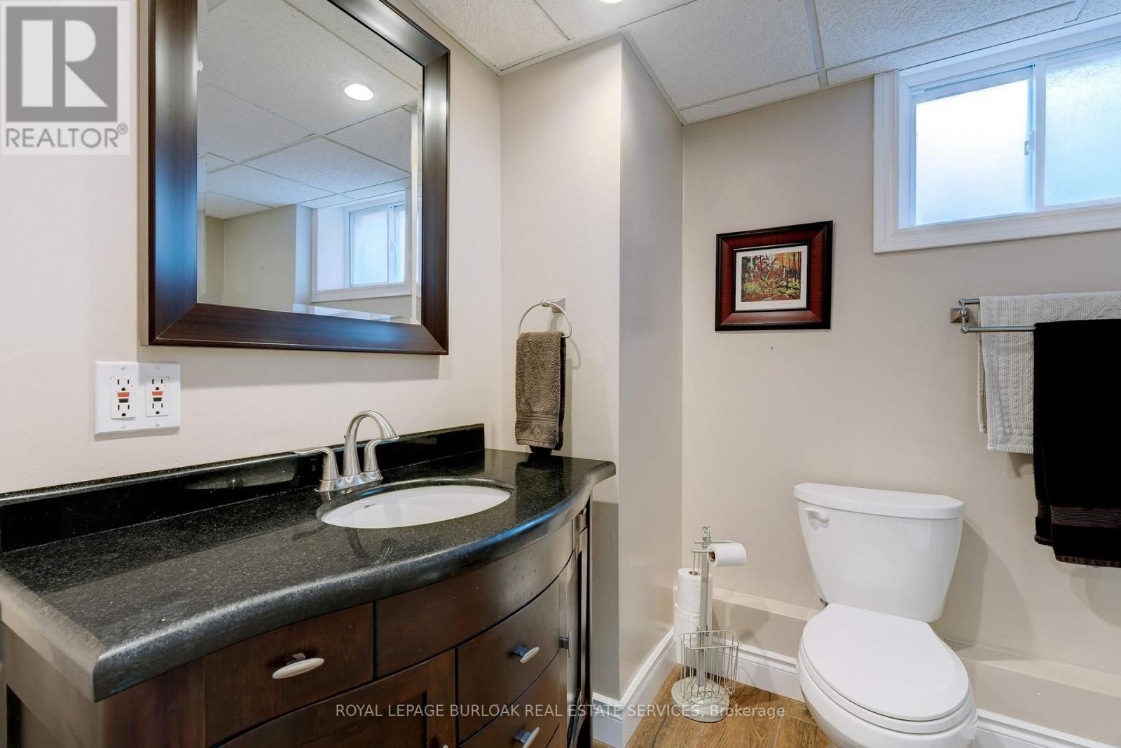 Photo 22 of 3500 Rockwood Drive, Burlington ON