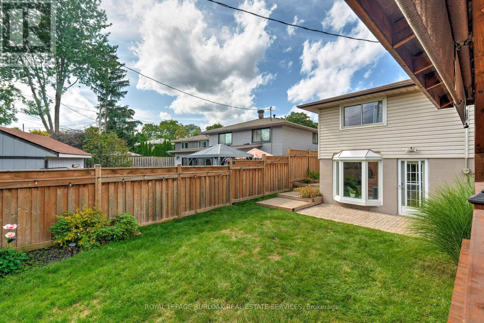 Photo 29 of 3500 Rockwood Drive, Burlington ON