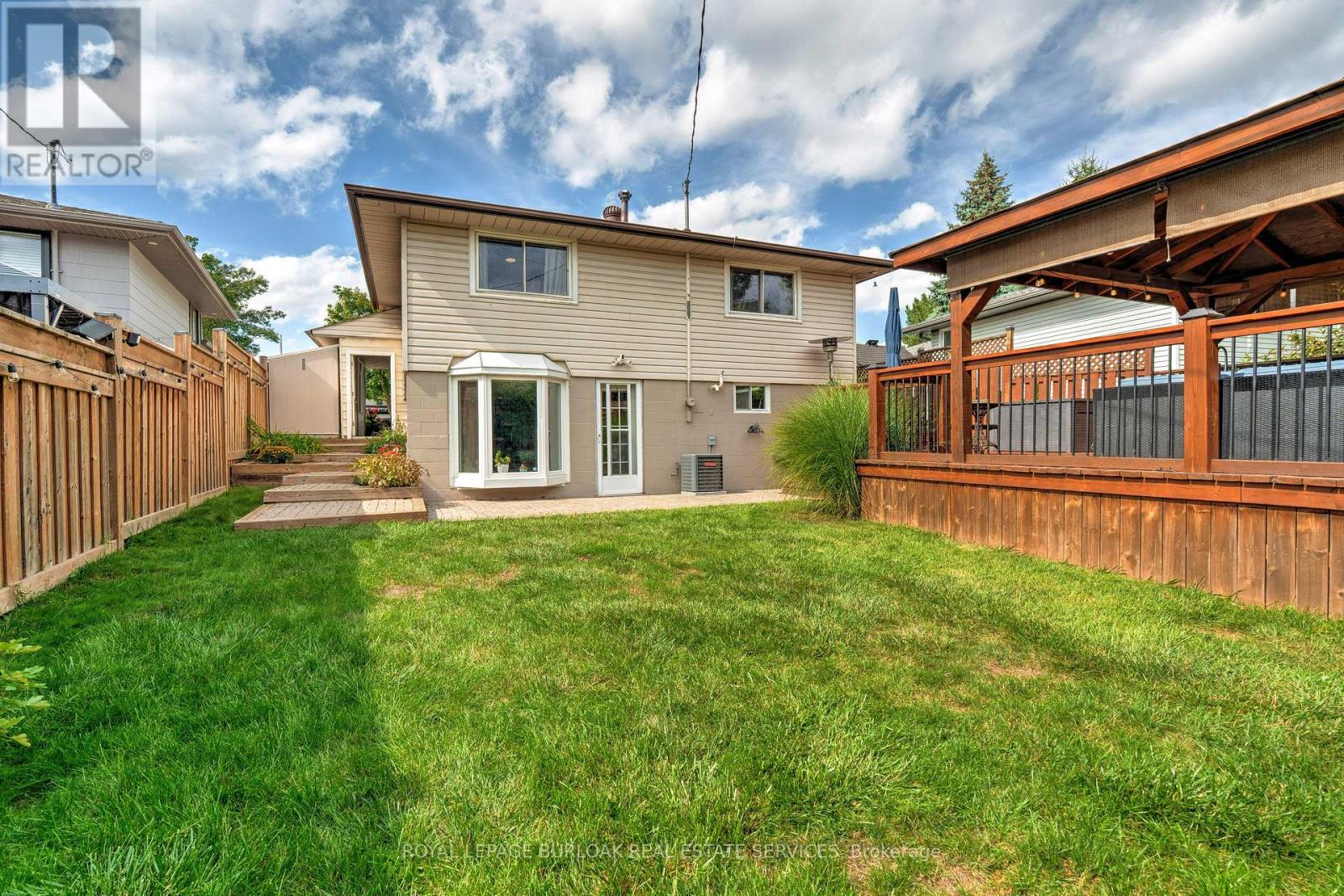 Photo 35 of 3500 Rockwood Drive, Burlington ON