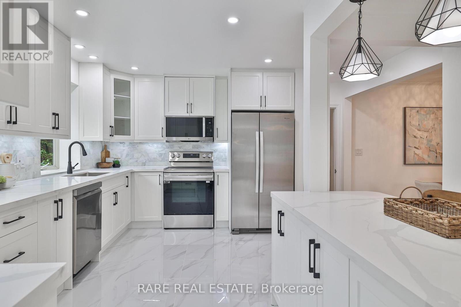 Photo 9 of 1111 Kipling Avenue, Toronto ON