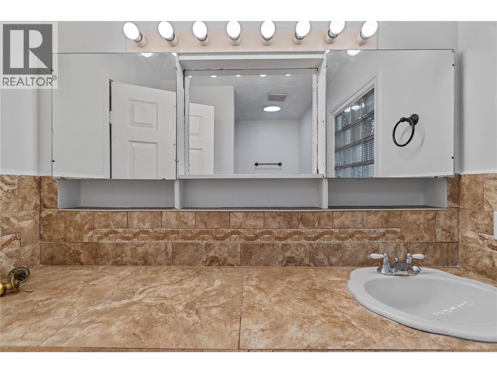  3701 36A Street, Vernon