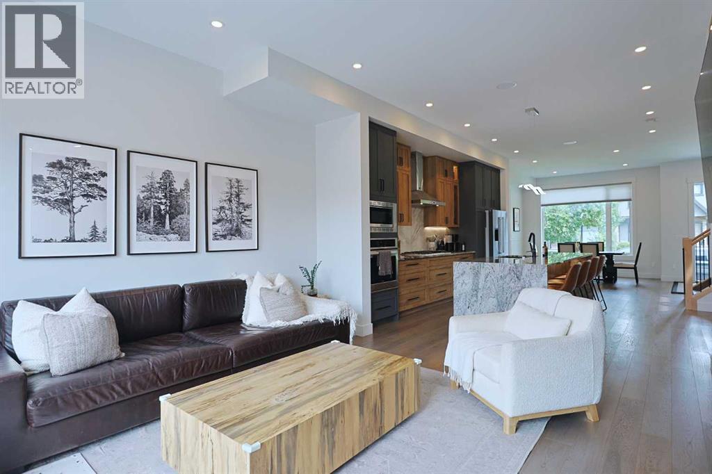 Photo 16 of 2719 18 Street Nw, Calgary AB