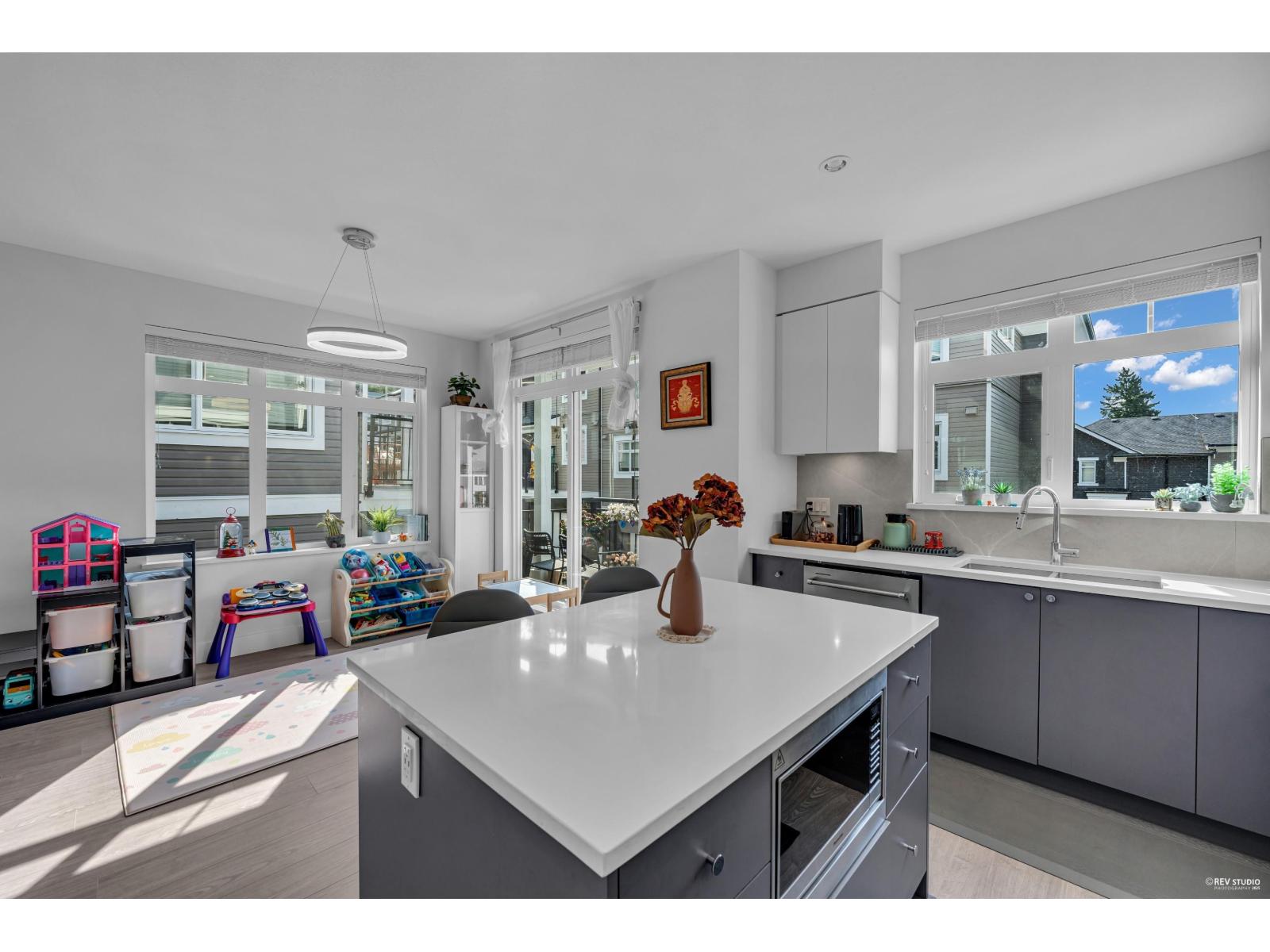 Photo 9 of 87 2070 Oak Meadows Drive, Surrey BC