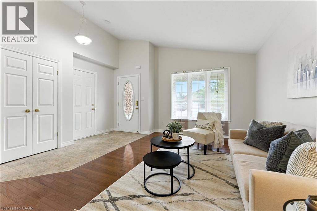 Photo 8 of 25 Mapleview Drive, Hagersville ON