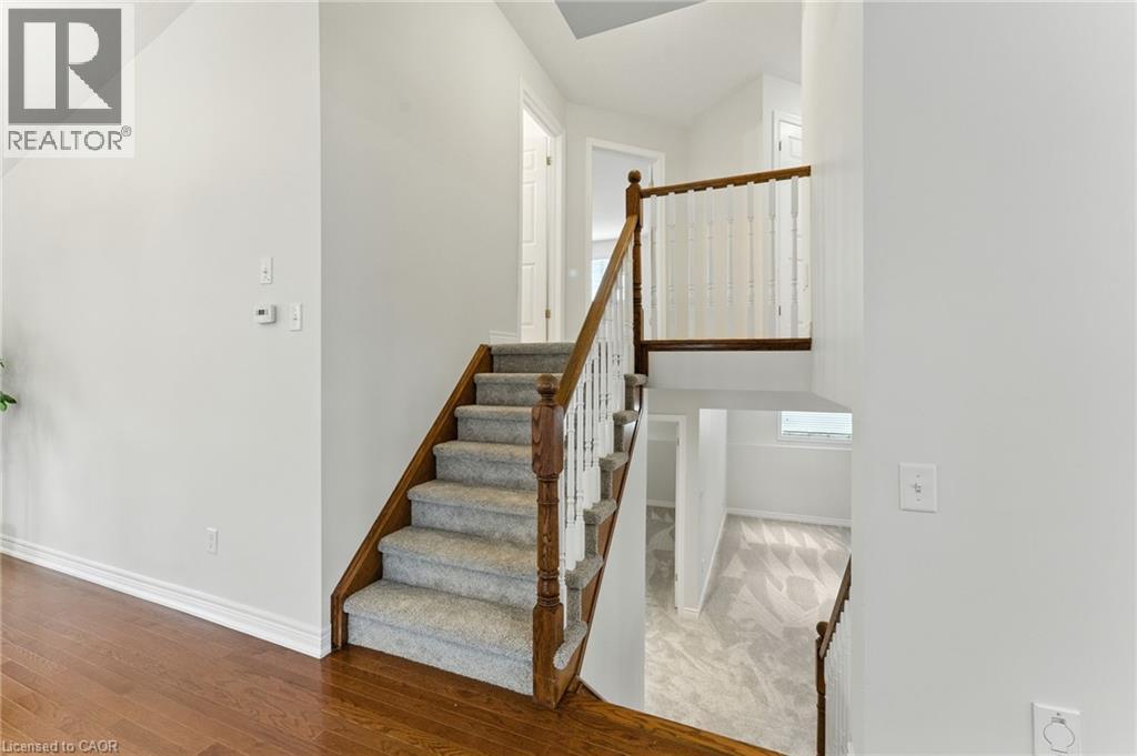 Photo 17 of 25 Mapleview Drive, Hagersville ON
