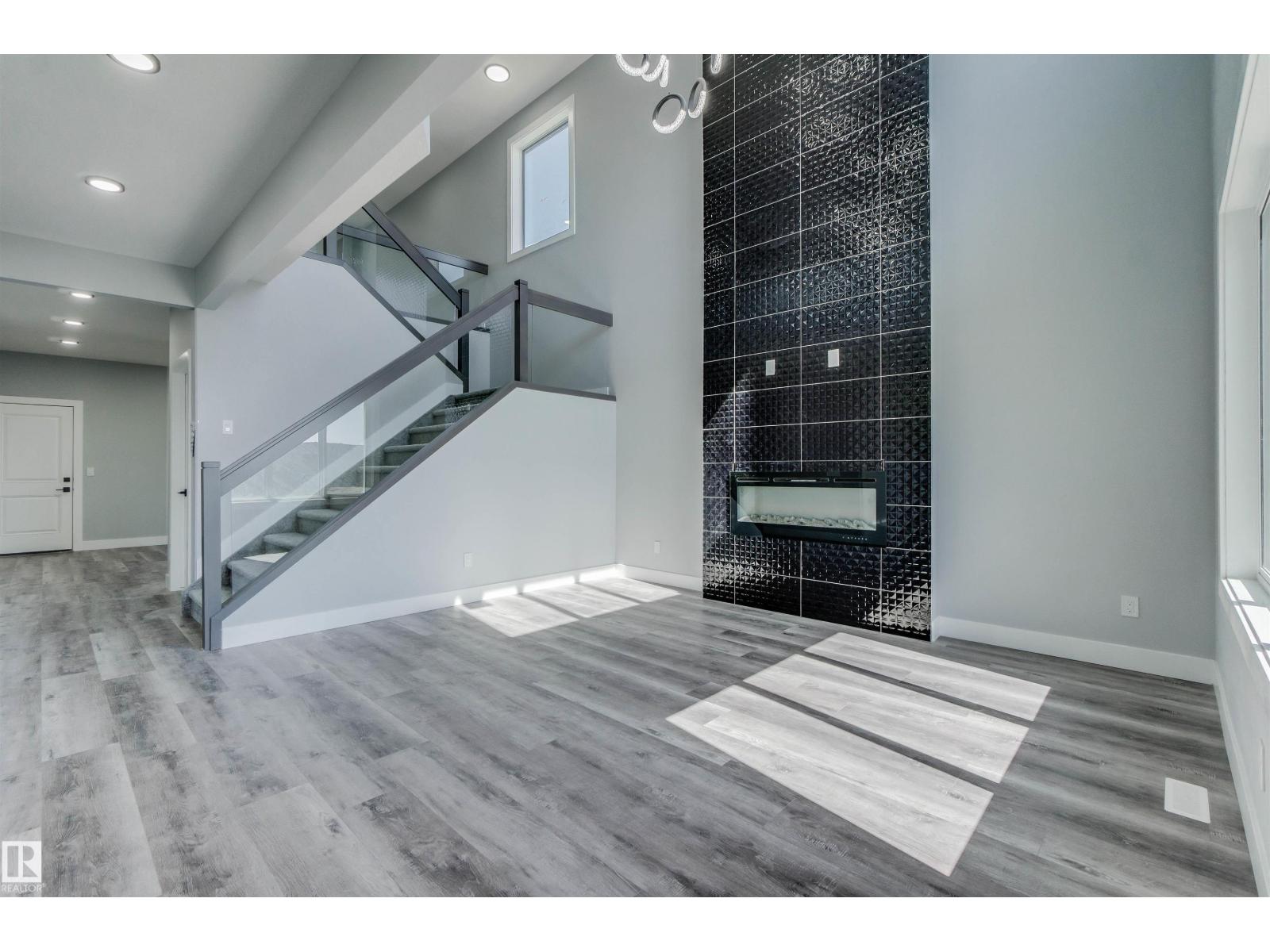 Photo 7 of 829 Morris Av, Leduc AB