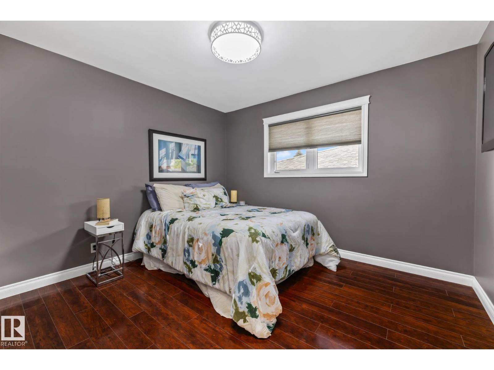 Photo 17 of 6308 94 B Av Nw, Edmonton AB